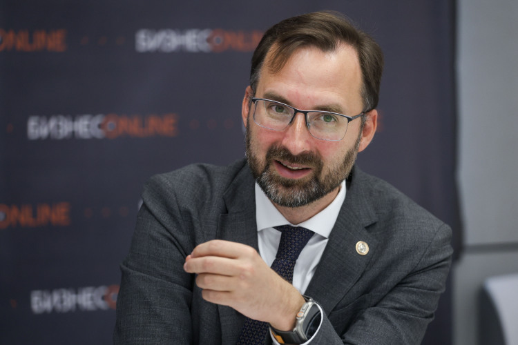 «Я до глубины души благодарен руководству города за то, что на первых порах мне делали скидку, понимая, что переход в другую сферу — это сложно»