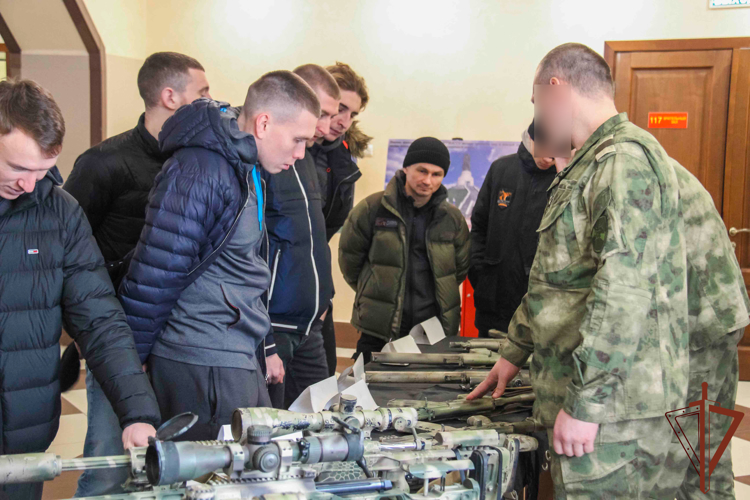 Представители Сибирского округа Росгвардии стали участниками тематических встреч, форумов и семинаров