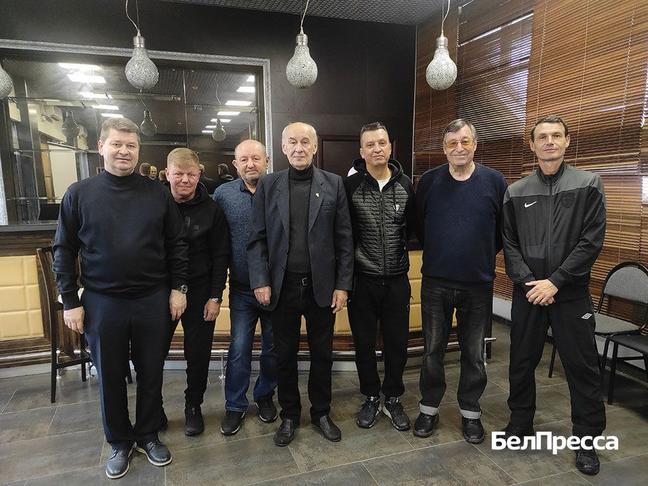 Участники делегации сейчас. Слева направо: Олег Манин, Сергей Кузнецов, Василий Сокорев, Игорь Руцкой, Вячеслав Молчанов, Валентин Доборович и Сергей Попов