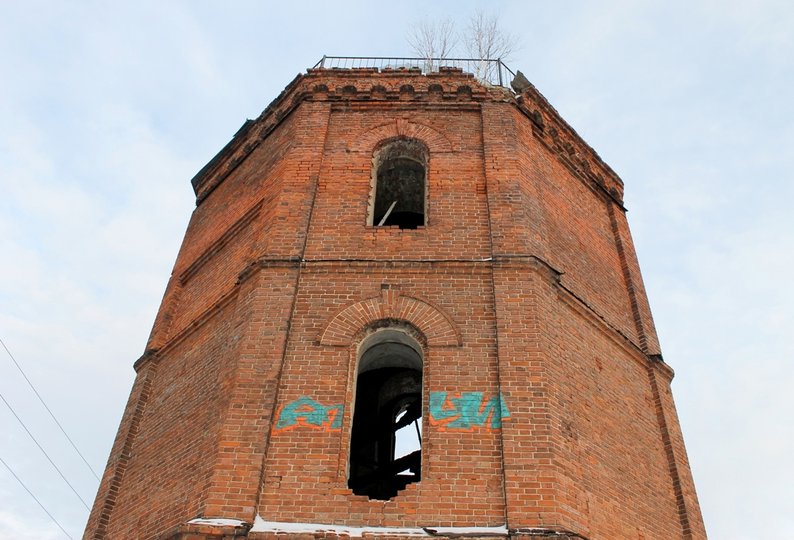Водонапорная башня уфа где находится. Водонапорная башня чистополь. Водонапорная башня уфа где находится. Заброшенная водонапорная башня уфа. Водонапорная башня уфа.