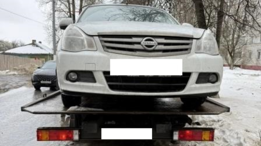 В Брянске за два дня отправили на штрафстоянку 14 неправильно припаркованных авто