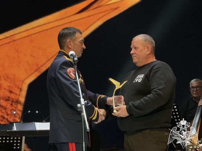 В Калуге начальник регионального управления Росгвардии принял участие в церемонии вручения Всероссийской премии «Поступок»