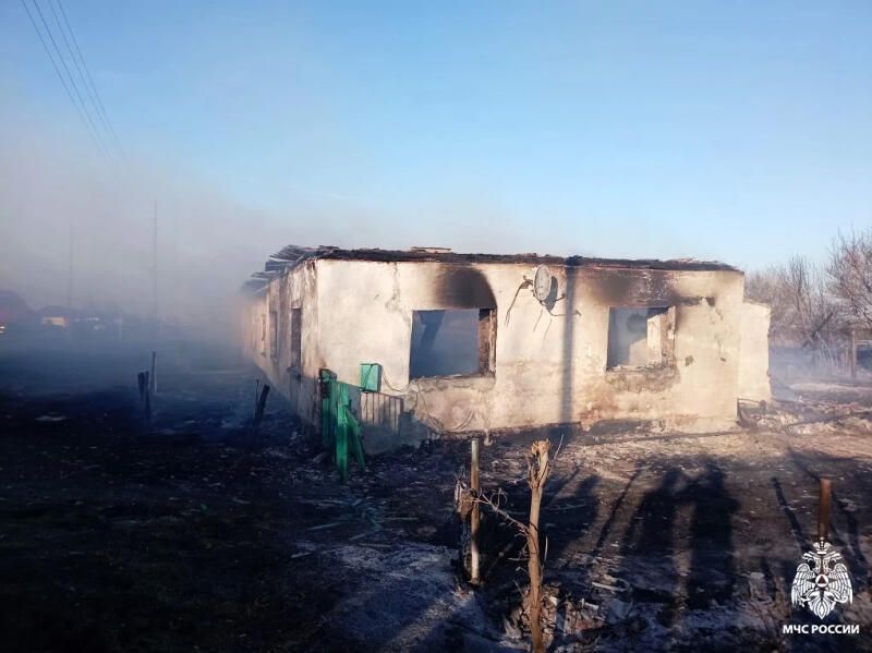 В Новосибирской области привлекут к ответственности виновников пала травы с переходом огня на жилой дом