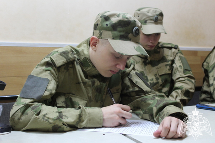 Вологодские призывники направились на службу в воинские части Росгвардии (ВИДЕО)