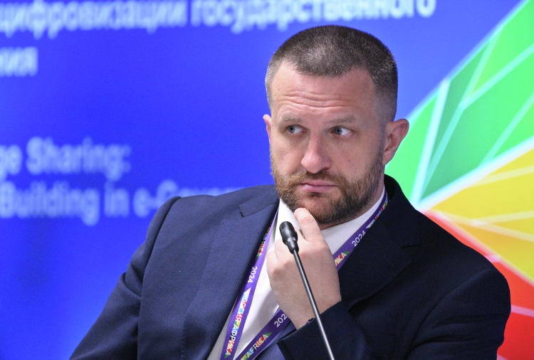 Андрей Маслов: «Несмотря на что что Мали давно перестала быть французской колонией, финансовая система страны до сих пор зависит от Франции»