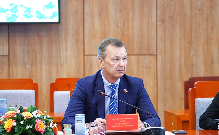 Андрей Яцкин