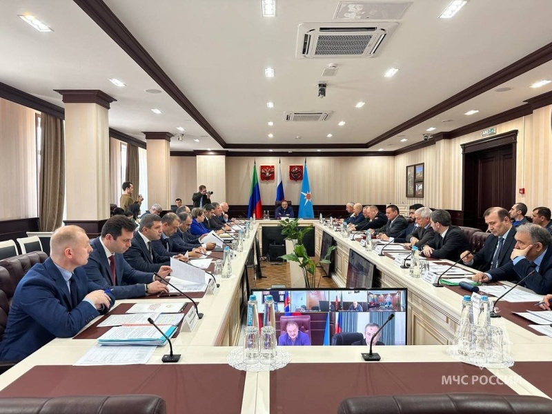 Сергей Меликов провел расширенное заседание Комиссии по предупреждению и ликвидации ЧС