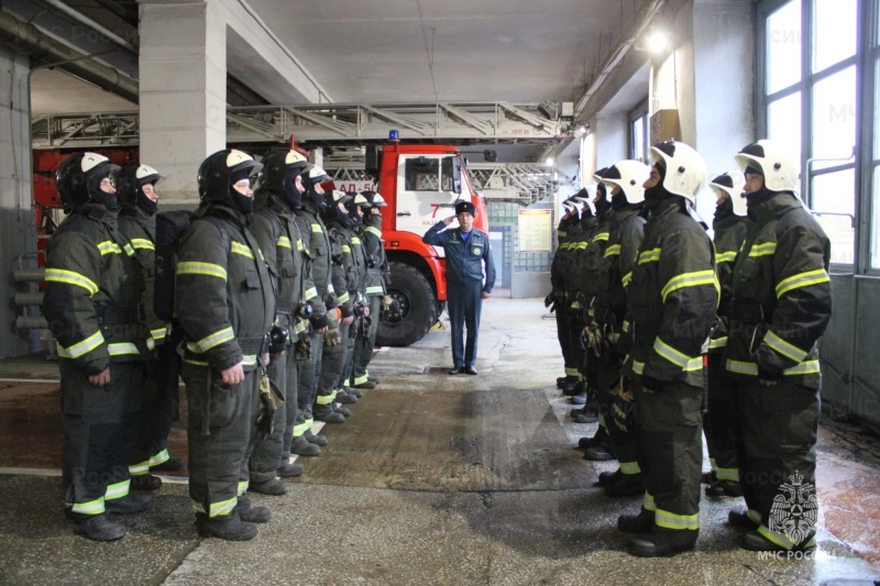 Награждены лучший пожарный и лучшая пожарная часть МЧС России