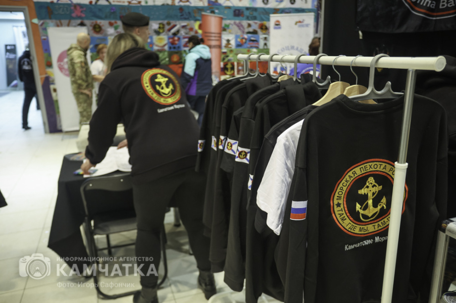 Камчатка объединилась ради Победы! (фоторепортаж). Фотография 9 Камчатка объединилась ради Победы! (фоторепортаж). Фото: «Камчатка Сегодня» \ Игорь Сафончик. Фотография 9