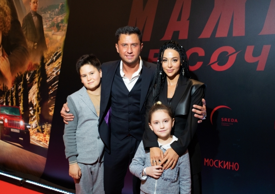 Актер Павел Прилучный и Зепюр Брутян вместе с детьми актера Тимофеем и Мией