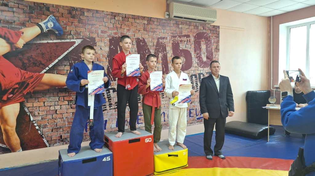 В Клинцах определили победителей первенства по дзюдо