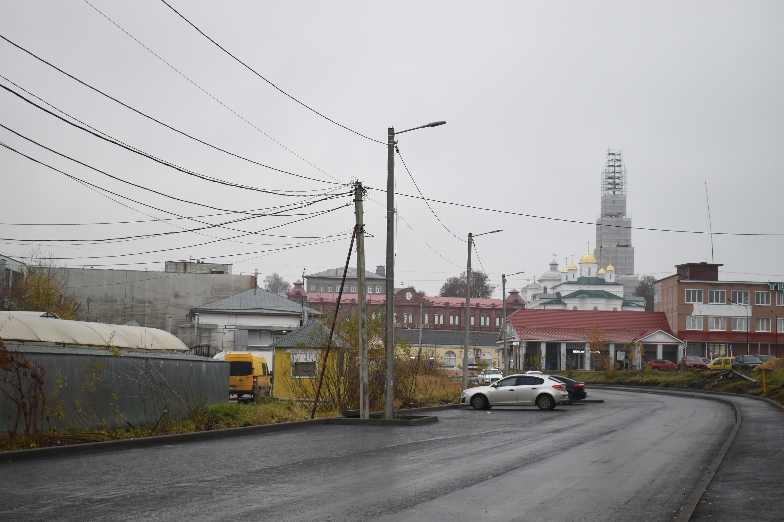 Почти 40 парковочных мест дополнительно организовано в центре Кинешмы Ивановской области