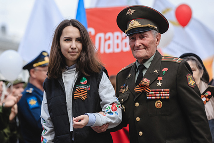 Выходцы из Татарстана еще с начала Великой Отечественной войны вписали навсегда свои имена в историю артиллерии, на фото Герой Советского Союза Борис Кузнецов