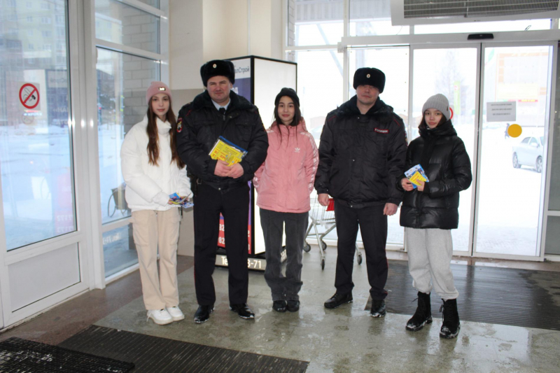 Вокзал нягань. Нягань. Нягань дежурная. Пожар в полиции нягани. Нягань дежурная.