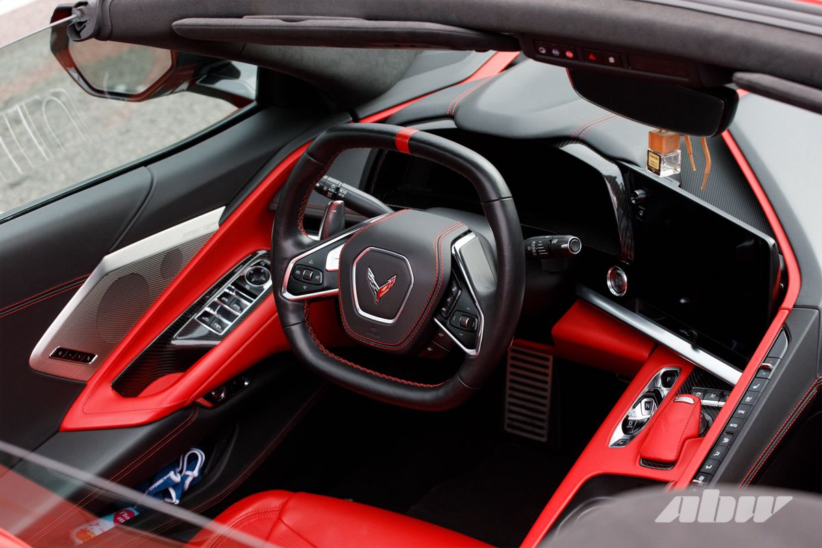 Кто на Boxster, кто на Corvette: смотрите, какие авто приехали на трек-день под Минском