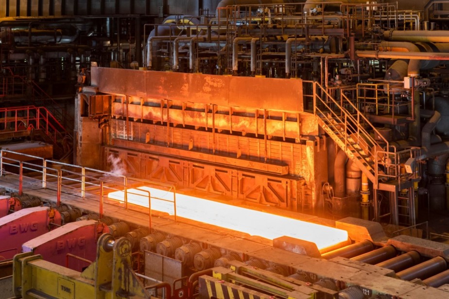 Сталелитейный завод под Дюссельдорфом сократит производство и рабочие места