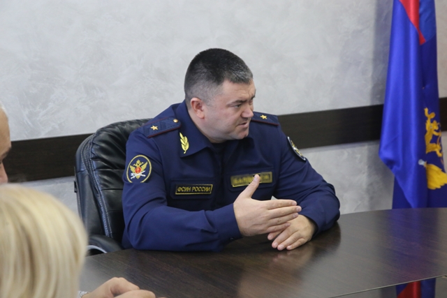 Начальник УФСИН России по Омской области Сергей Балдин провел рабочую встречу с руководителем ООО «Омский электродный завод» Владимиром Кучеренко