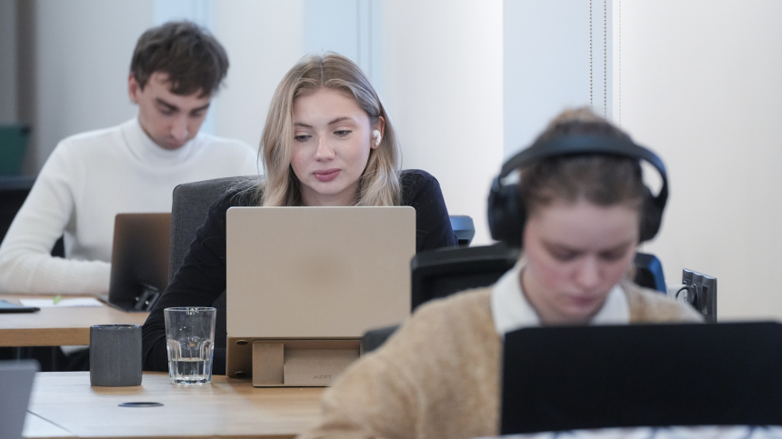 Как не стать жертвой травли на работе
