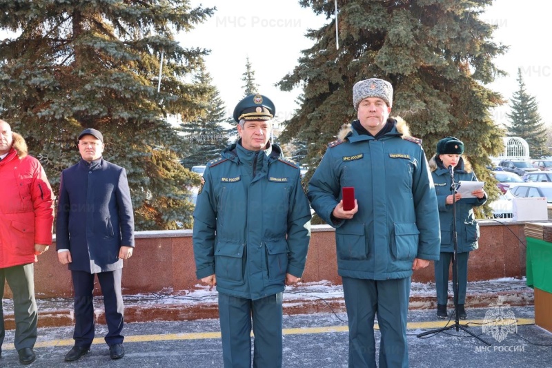 В Республике Башкортостан спасателям МЧС России вручили ключи от новой техники