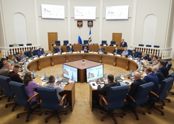 Константин Михайлик принял участие в итоговой коллегии новгородского Минстроя 