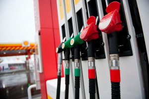 Туркменистан занял второе место по поставкам бензина в Азербайджан за январь-июнь 2022 года