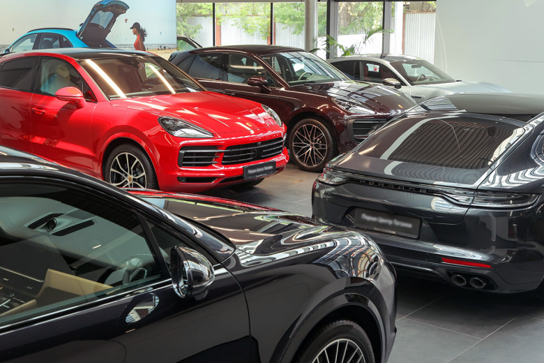 Продажа автомобилей марки Porsche в дилерском центре