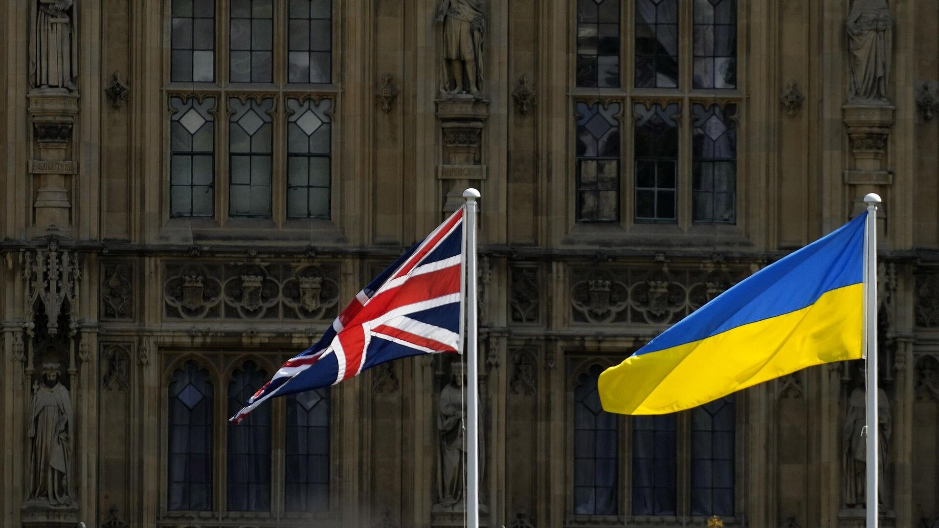 Министр обороны Британии хочет стать первым, отправившим войска на Украину