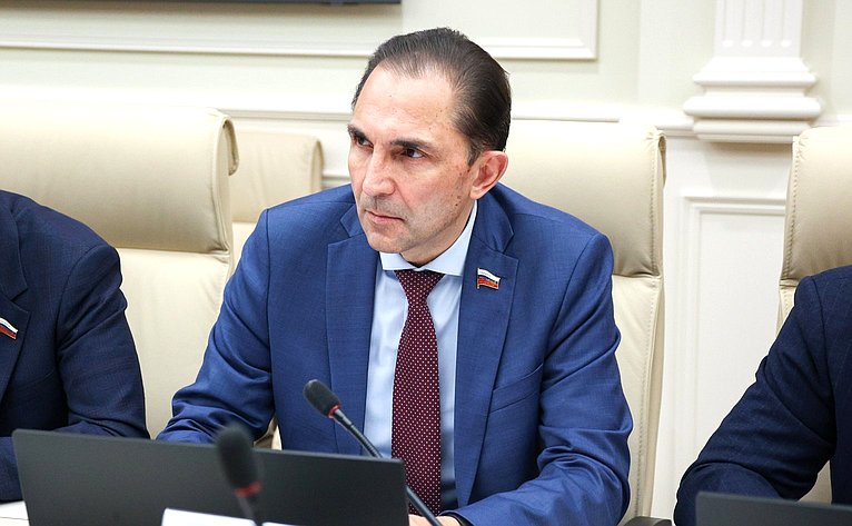 Андрей Хапочкин