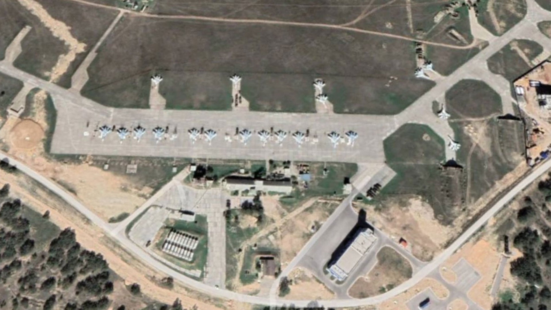 Аэродром бельбек в крыму. Ту-22 дягилево. Дягилево аэродром дальней авиации. Кущевка аэродром спутниковые снимки. Авиабаза энгельс спутниковые снимки.