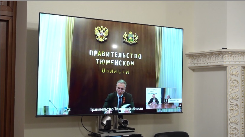 Губернатор Тюменской области по итогам личного приема граждан дал несколько поручений 