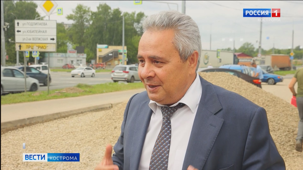 Смирнов и ремонт дорог.mp4_snapshot_01.42.796.jpg