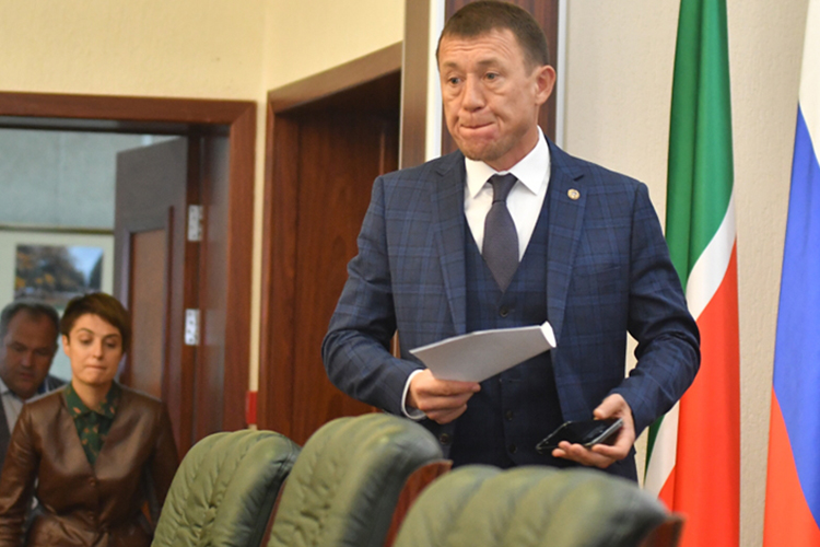 Муллина часто называют одним из самых неоднозначных глав районов республики