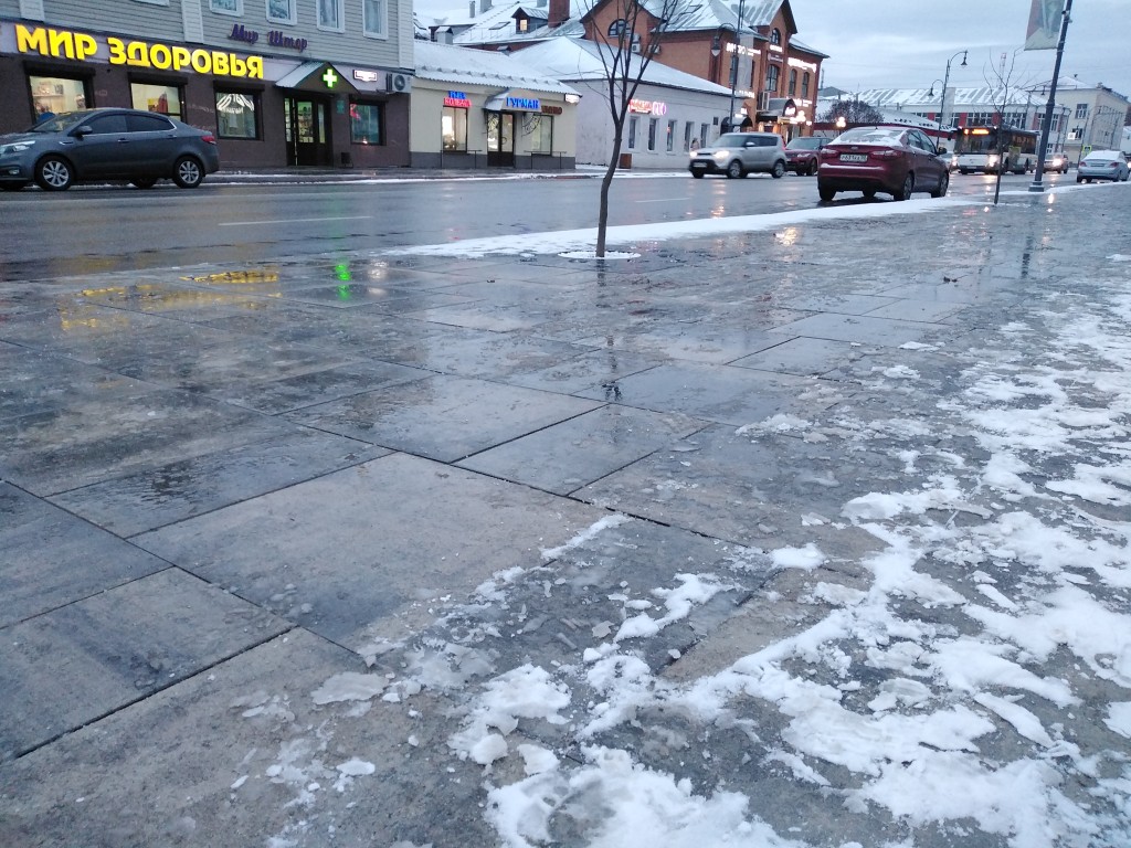 Жителям Рузы порекомендовали «переобуть» авто