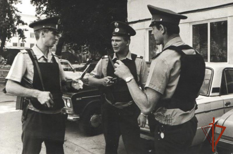 В Новосибирске Железнодорожный отдел вневедомственной охраны Росгвардии отметил 65-летие со дня образования 