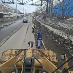 Очистку дорог от песка и мусора проводят коммунальные службы Петропавловска‑Камчатского 1