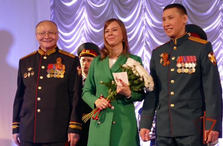 День Росгвардии в Омске отметили концертом и вручением государственных наград