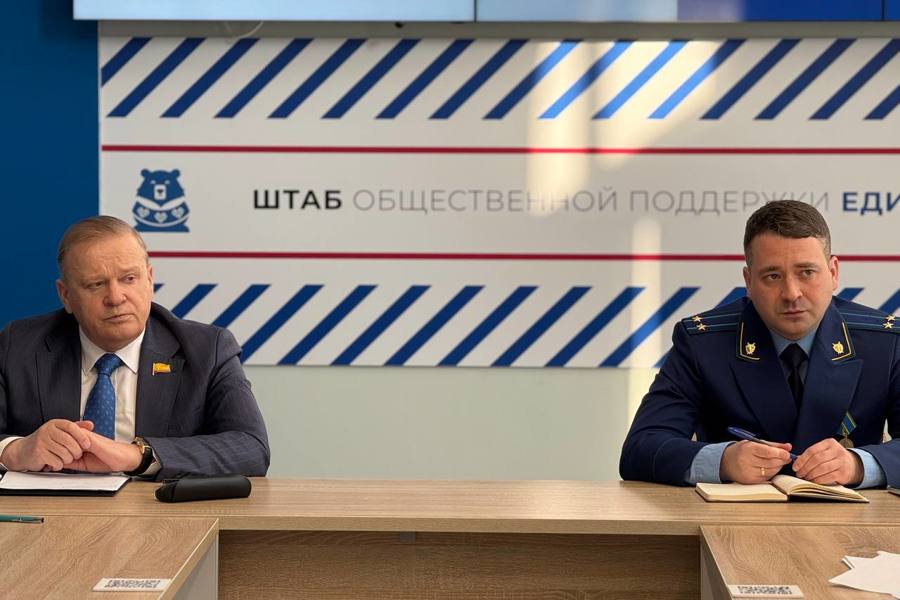 Депутат Виктор Горбунов обсудил обеспечение транспортной безопасности на железнодорожных переездах