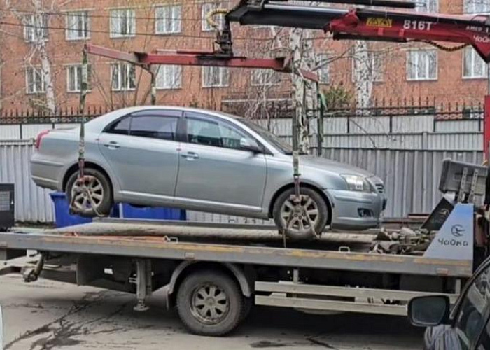 Житель Челябинска потерял автомобиль из‑за долгов за коммуналку