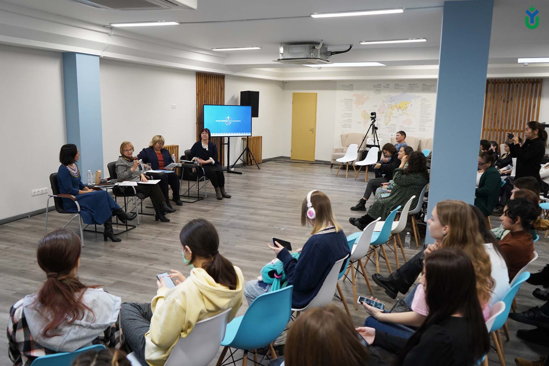 Актуальные проблемы сохранения этнокультурного достояния обсудили в Югорском государственном университете