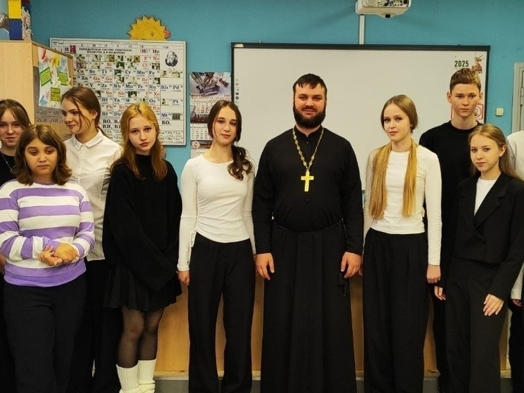 Иерей костромского храма встретился со учащимися андреапольской школы
