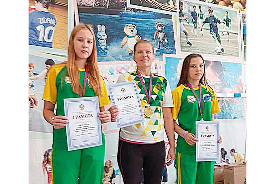Спортсмен павлово. Кубок по армрестлингу. Дмитрий Макартычев Янтарный Калининград. Кубок по армрестлингу профсоюзы. Русинова Мария Зеленоградск ДЮСШ янтарь.