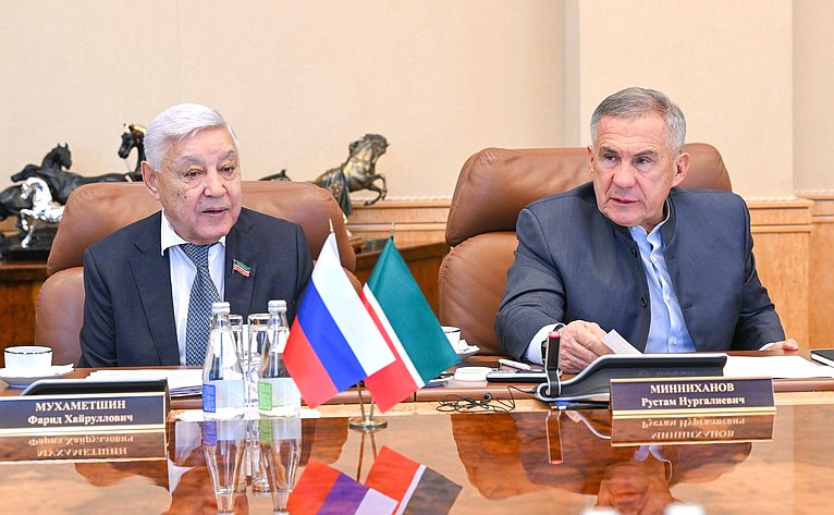 Встреча сенаторов с Раисом Республики Татарстан Рустамом Миннихановым