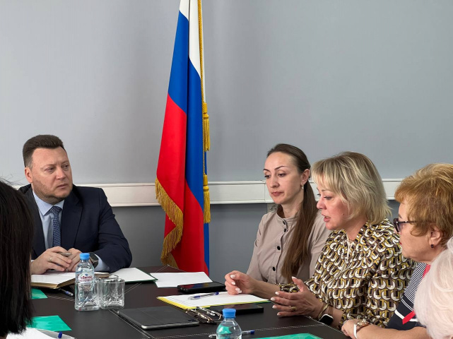 Пузанков алексей геннадьевич. Управление минюста киров. Орловский областной совет народных депутатов 23 заседание. Прошло совещание в минюсте смоленской области июнь 2023. Управление юстиции.