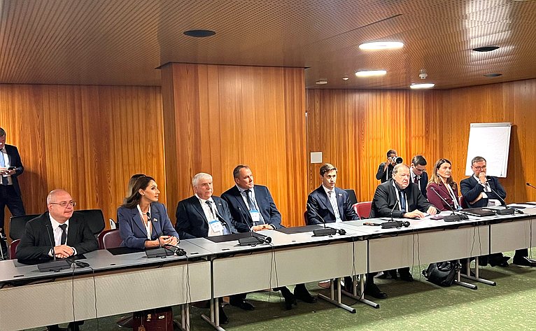 Сенаторы в составе делегации Федерального Собрания РФ участвуют в 151-й Ассамблее Межпарламентского союза в Женеве