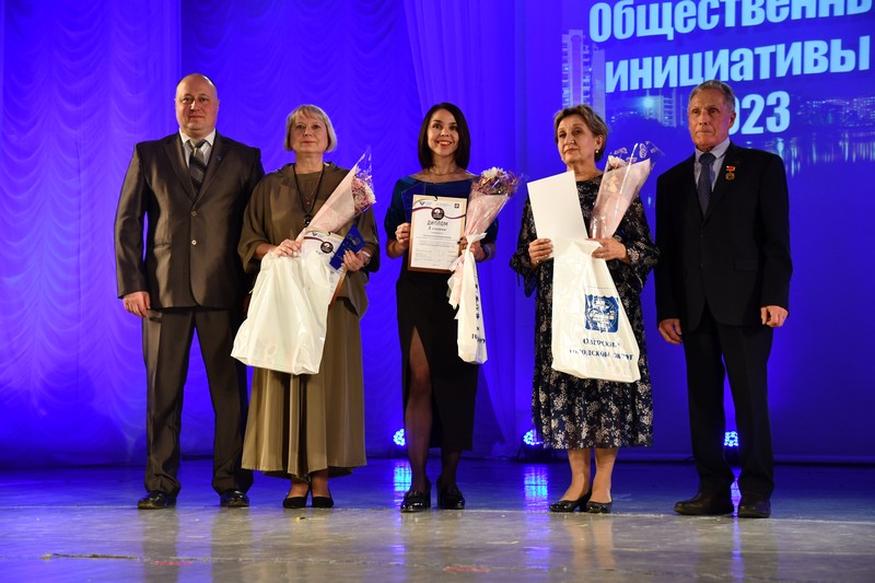 Живу в озерске