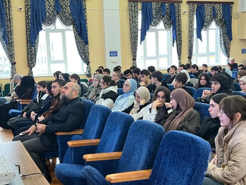 Студентам объяснили как себя вести при атаке БПЛА