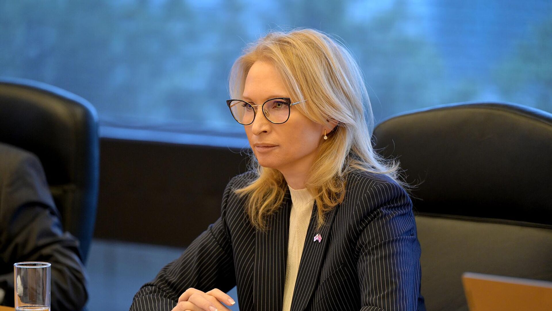 Подписание меморандума о взаимопонимании между Национальным банком Грузии и Центральным банком Китая, президенты банков Натия Турнава и Пан Гуншэн - Sputnik Грузия, 1920, 26.02.2026