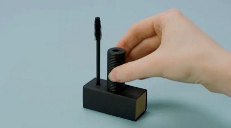 Lush выпустил тушь для ресниц без упаковки