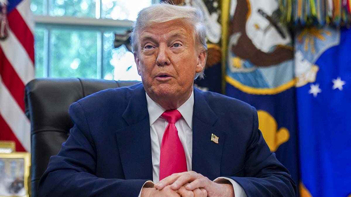 Трамп призвал лишать лицензий телеканалы, критикующие его и республиканцев