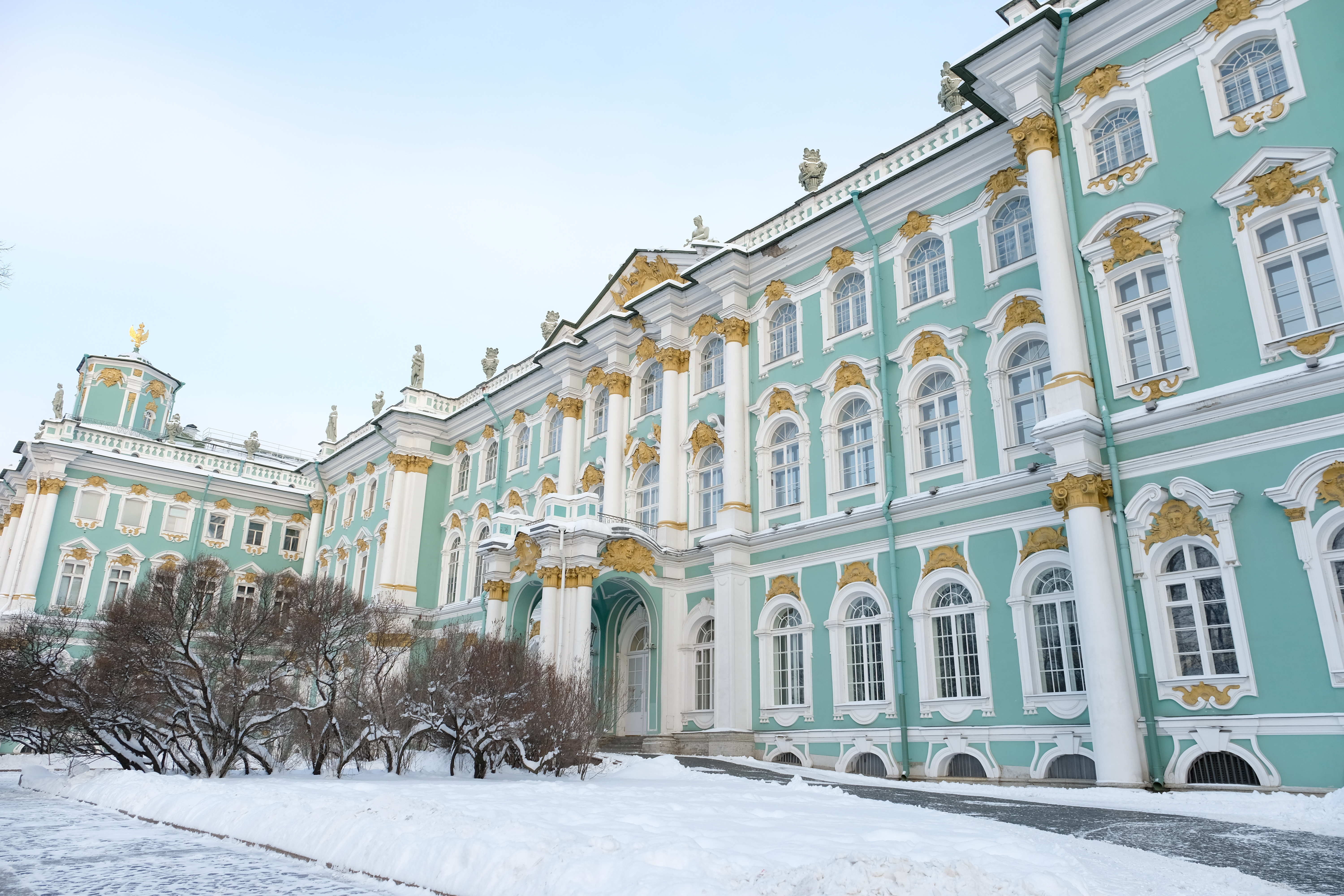 Как работает эрмитаж в праздники. Эрмитаж санкт-петербург галерея петра великого. галерея петра великого в эрмитаже. эрмитаж санкт-петербург село царское новый год. эрмитаж работа в декабре.